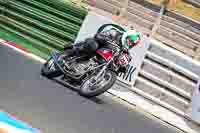 Vintage-motorcycle-club;eventdigitalimages;mallory-park;mallory-park-trackday-photographs;no-limits-trackdays;peter-wileman-photography;trackday-digital-images;trackday-photos;vmcc-festival-1000-bikes-photographs